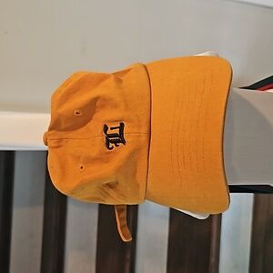 LLOVESICK strapback hat